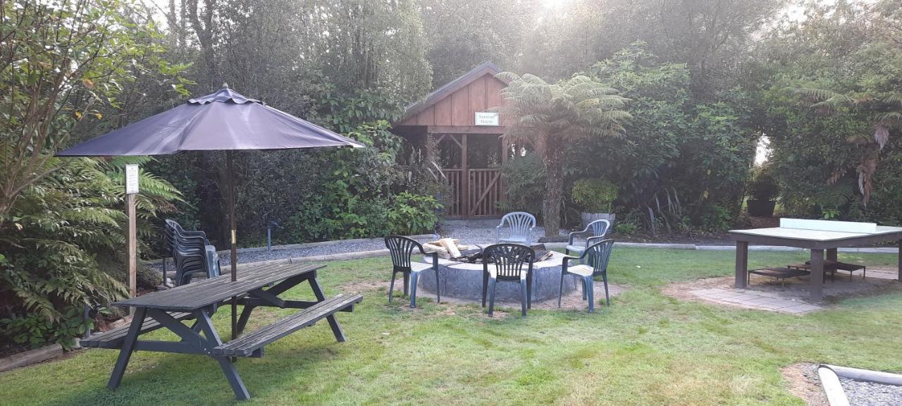 Lake Brunner Country Motel & Holiday Park Moana Экстерьер фото