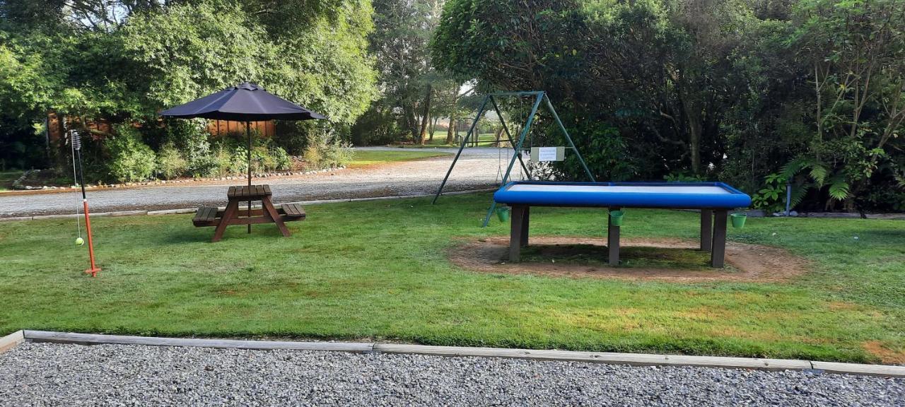 Lake Brunner Country Motel & Holiday Park Moana Экстерьер фото